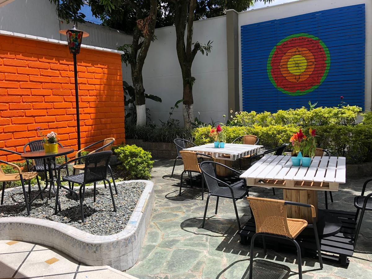 Backpackers Inn Medellín Exteriör bild
